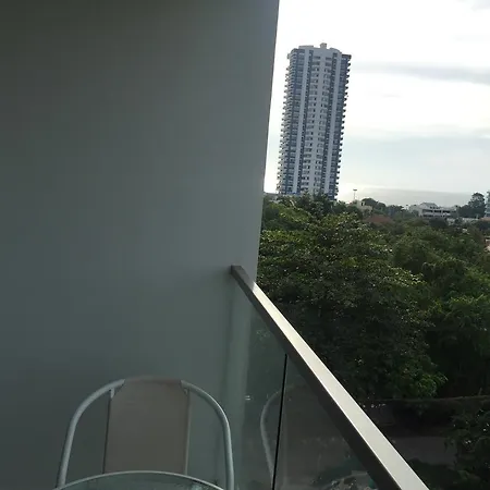 Laguna Bay 2 By Mirage Life Apartment *
