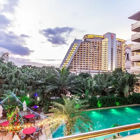 ดาสิริ บีช อพาร์ทเม้นต์ พรีเมี่ยม Pattaya