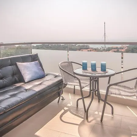 Luxury Seaview The Peak Towers 200m To *
