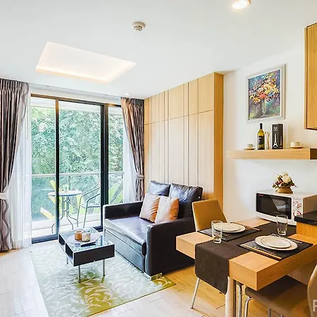 Apartment The Chezz Central By Favstay Pattaya