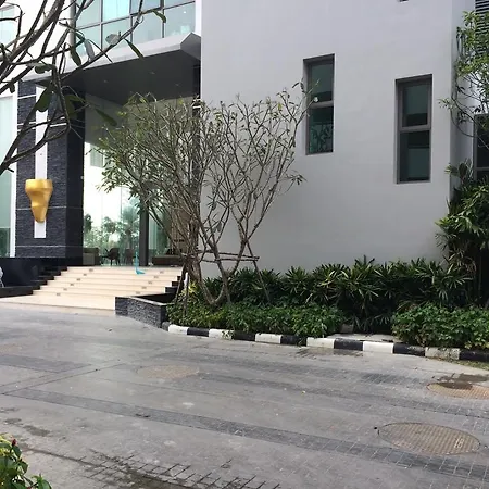 Apartment Wong Amat Tower By Youholiday
