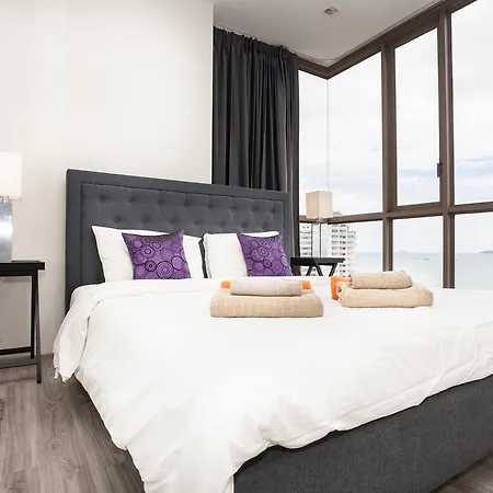 Dasiri Sansiri Baan Plai Haad Premium Apartment