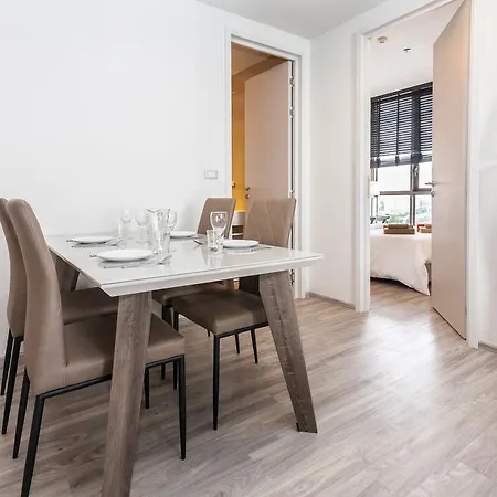 Apartment Dasiri Sansiri Baan Plai Haad Premium *
