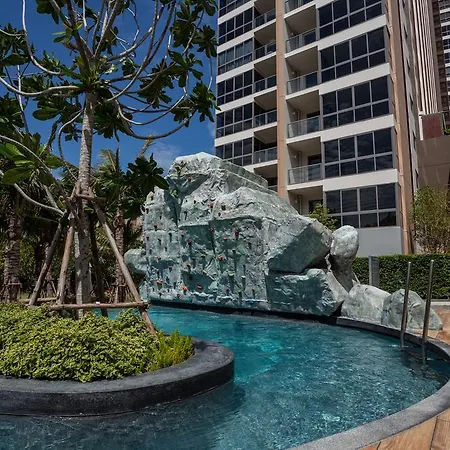 Apartment Dasiri Unixx Downtown 8 *