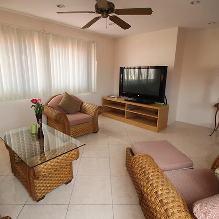Aparthotel Butterfly Garden Boutique Residences By Frasier: Luxury Lifestyle 4*