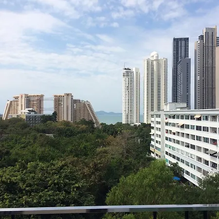 City Garden Tropicana Apartment