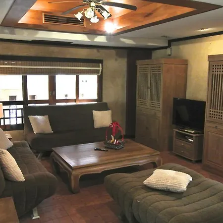 Dagmara Villa *
