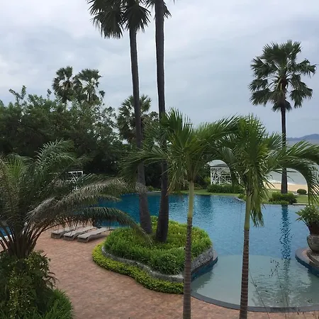 Cozy Beachfront * Pattaya