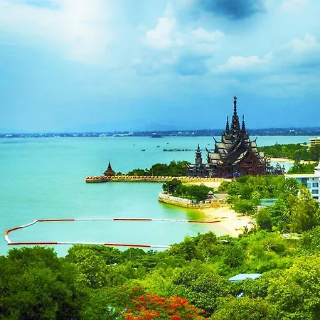 อพาร์ทเม้น The Palm Wongamat Pattaya