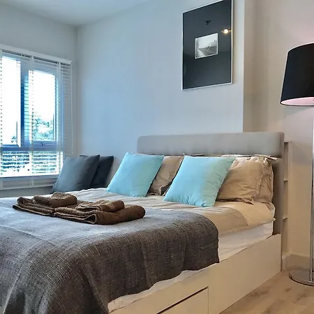 Apartment Centric Sea By Skyren *