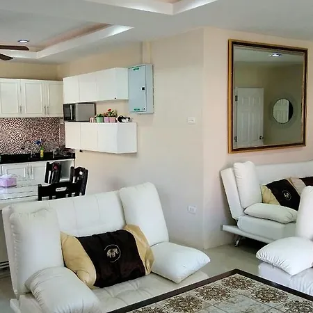 Jomtien Condotel By Nelly *