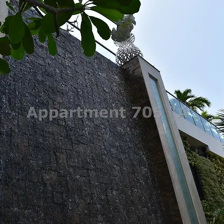 Apartment Luxury Seaview The Peak Towers 200m To