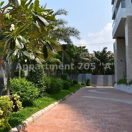 Luxury Seaview The Peak Towers 200m To