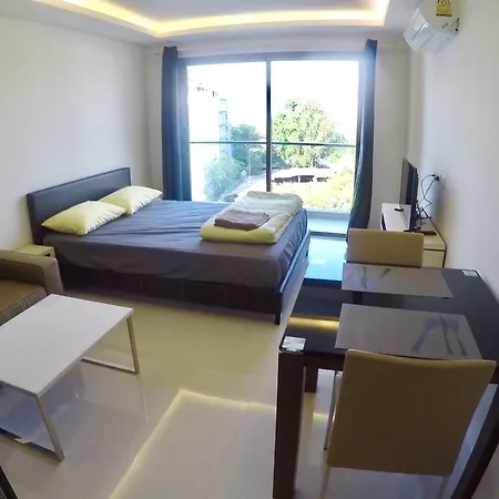 Apartment Studio Club Royal Wangamat By Marina Pattaya