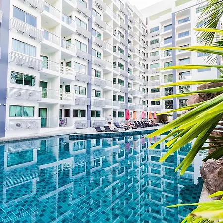 Studio Club Royal Wangamat By Marina Pattaya