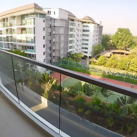 Studio Club Royal Wangamat By Marina Apartment