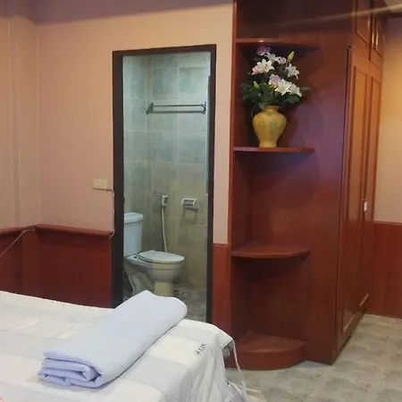 Apple- Guest house *