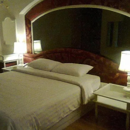Cloudotel Walking Street 4* Pattaya