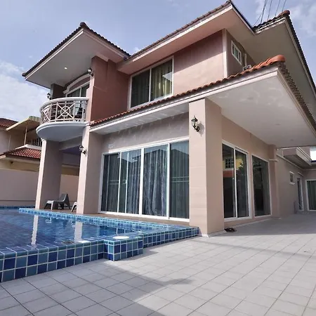 Villa Momo Villa *