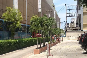 โรงแรม พัทยา แอท ไนน์