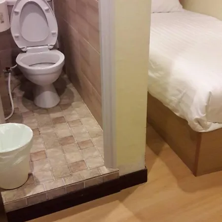 J P Hotel 3*