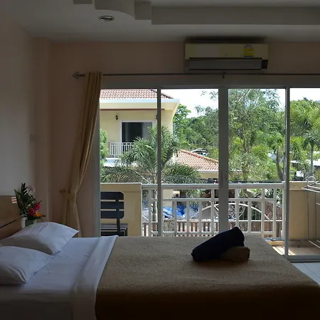Jardin Hotel 3*
