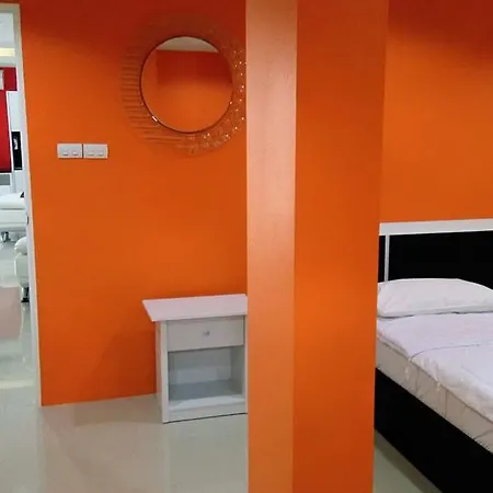 Villa Jomtien Condotel By Nelly *