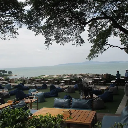 Cosy Beach View Condo-Resort * Pattaya