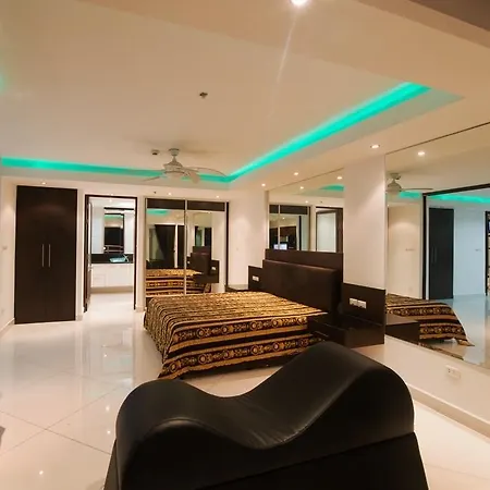 Top Floor Beachfront Dream