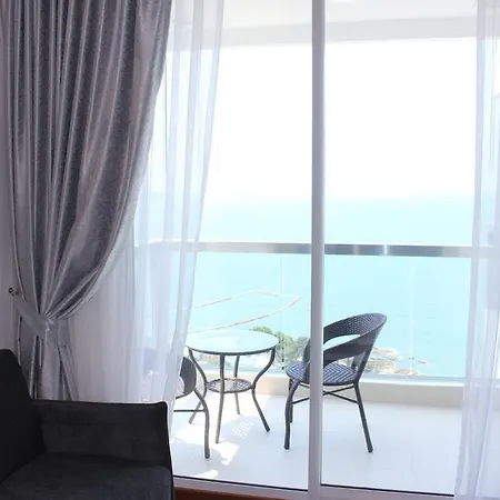 อพาร์ทเม้น The Palm Wongamat Pattaya
