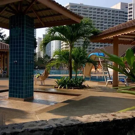 Villa Jomtien Condotel By Nelly Pattaya