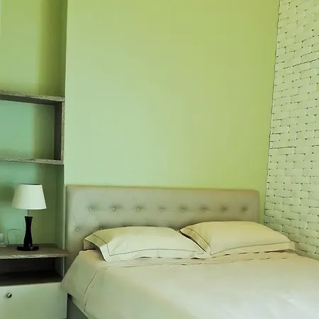 2 Bedrooms With Panoramic Sea Views *