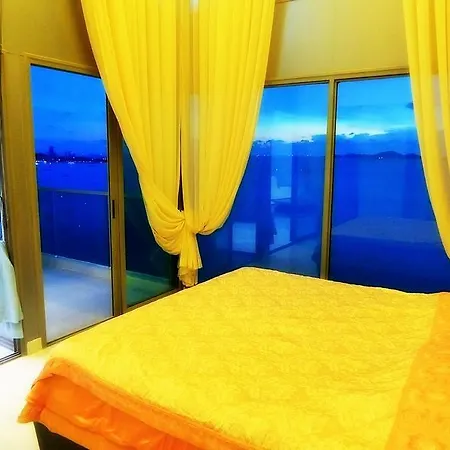 2 Bedrooms With Panoramic Sea Views Apartment Pattaya