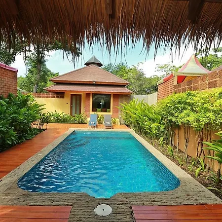 โรงแรม ชิค ชิลล์ แอท เอราวาณา พูล วิลลา พัทยา Pattaya