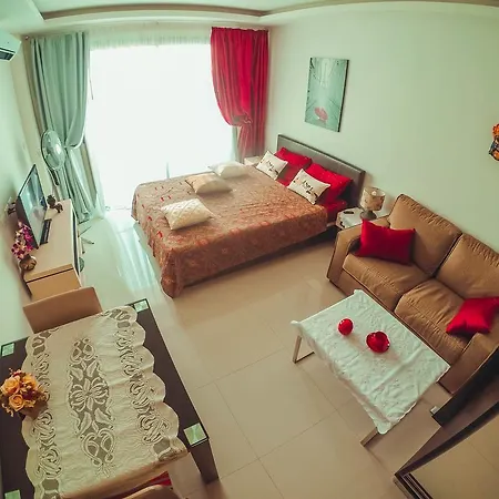 Apartment Club Royal Wongamat