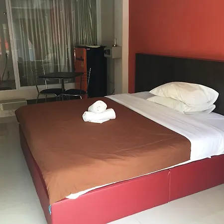 Shanghai Monna Bar บ้านพัก Pattaya