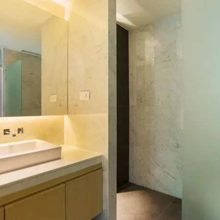 Lux Contemporary By Favstay Apartment Pattaya