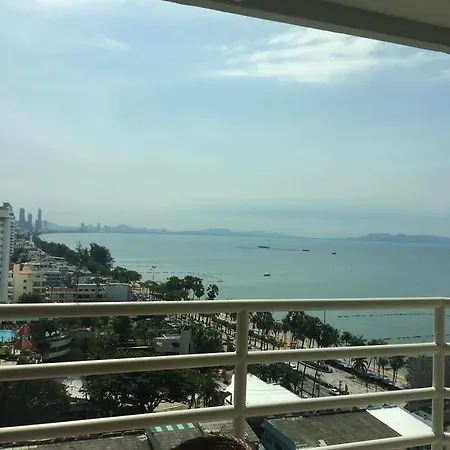 Viewtalay Beachfront By Nd อพาร์ทเม้น Pattaya