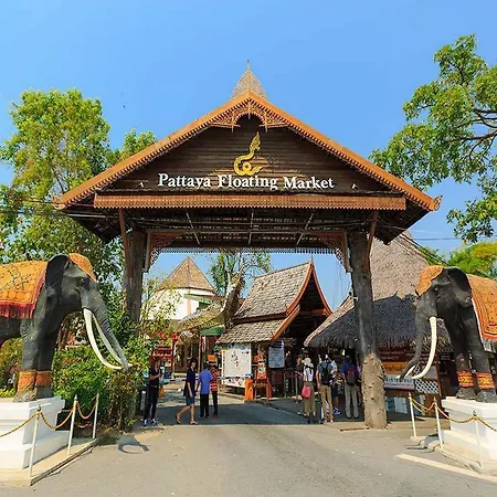 Punyapha Place Hotel
