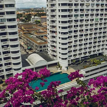 อพาร์ทเม้น Viewtalay Beachfront By Nd