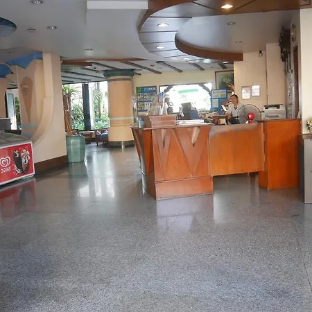 Resort Naklua 3*