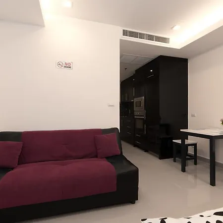 Cosy Beach View Condo-Resort Pattaya