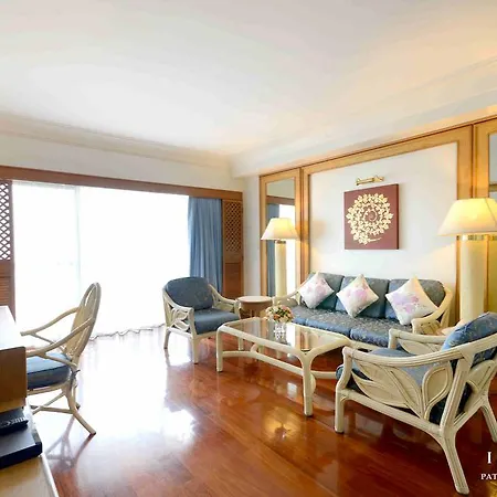 โรงแรม The Imperial 4*