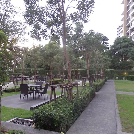 Apartment Zire Wongamat Pattaya