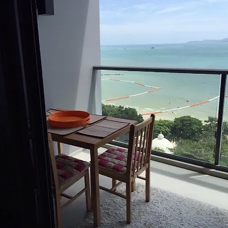 Zire Wongamat Apartment Pattaya