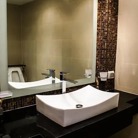 Cozy Beach View Apartment Pattaya