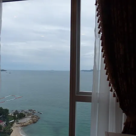 The Palm Wongamat Beach Apartment