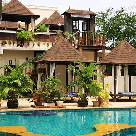 Sea Breeze Jomtien โรงแรม Pattaya