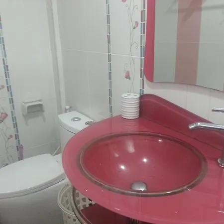 Luxury 2 Bedroom House In Central