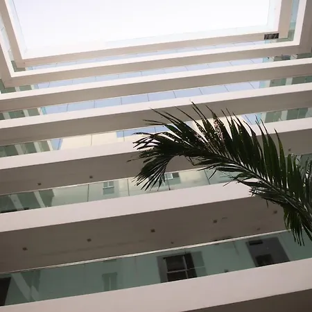 Laguna Bay 1 Condominium By Mr.butler